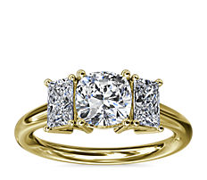 Three-Stone Elongated Princess Diamond Engagement Ring in 18k Yellow Gold (1/2 ct. tw.)